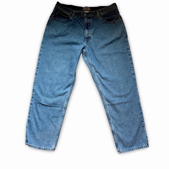 LL Bean Jeans Mens 38x28 Crisp Clean Blue Denim Natural Fit Straight Leg - Picture 1 of 11